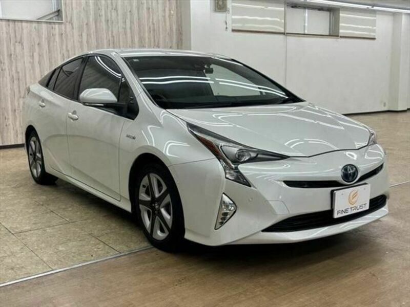 PRIUS-13