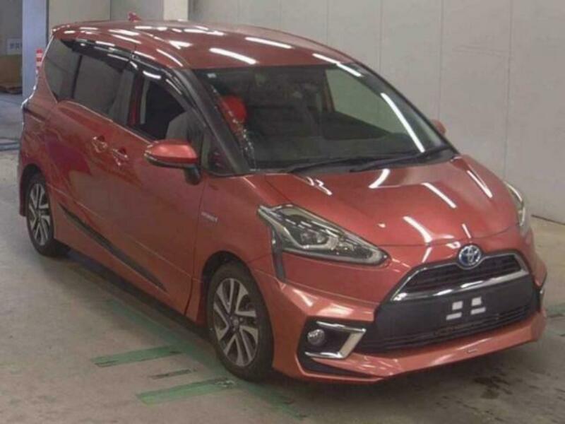 TOYOTA　SIENTA