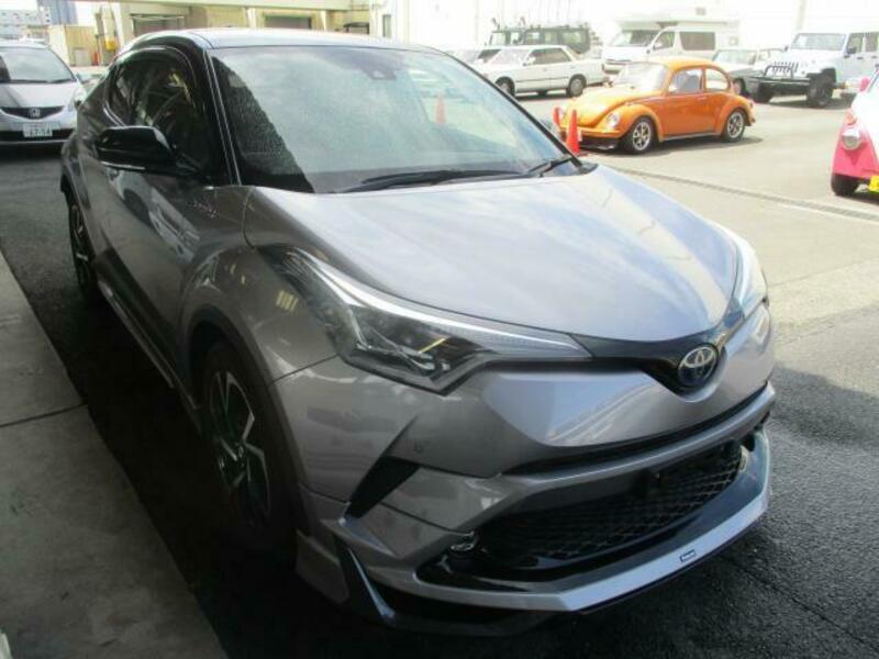 TOYOTA　C-HR