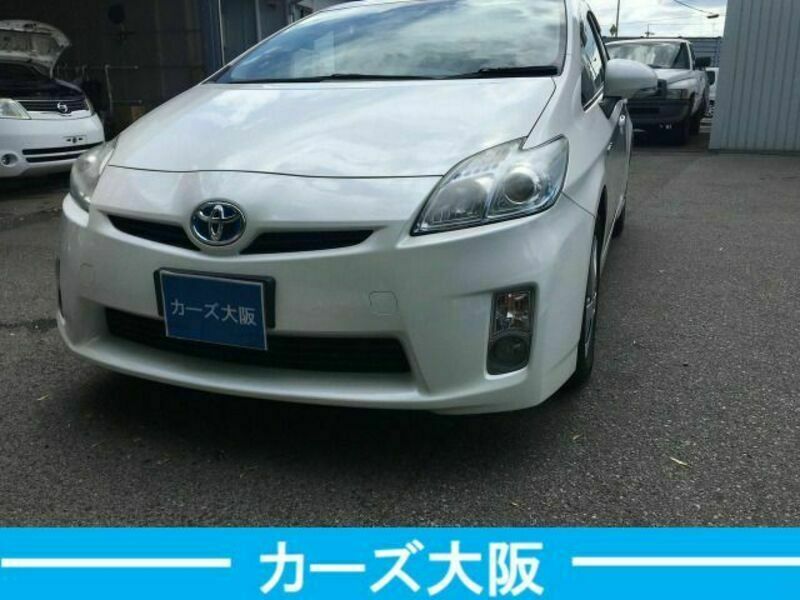 TOYOTA　PRIUS