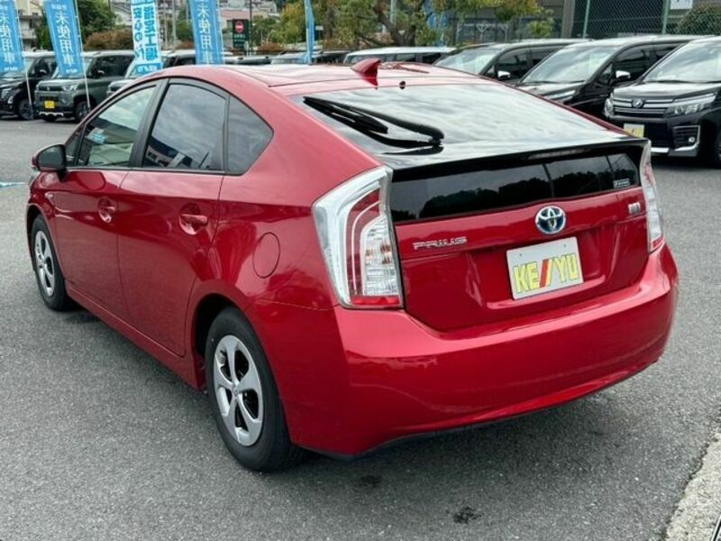 PRIUS-6