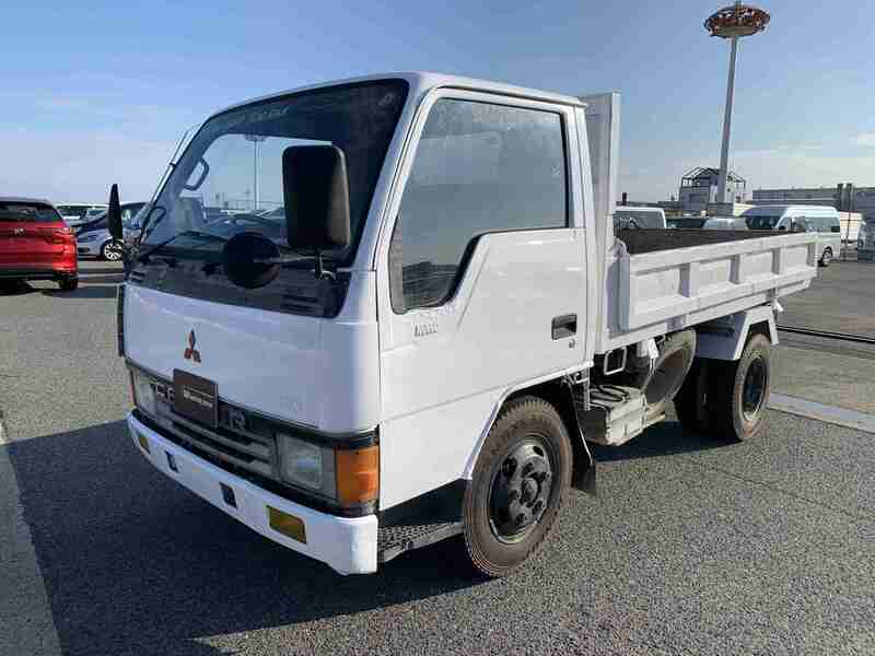 MITSUBISHI　CANTER