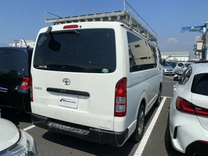 HIACE-4