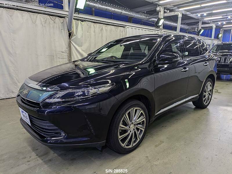 TOYOTA　HARRIER