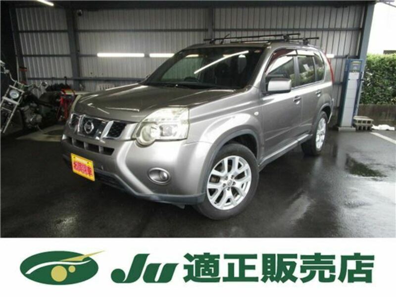 NISSAN　X-TRAIL