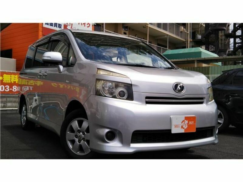 TOYOTA　VOXY