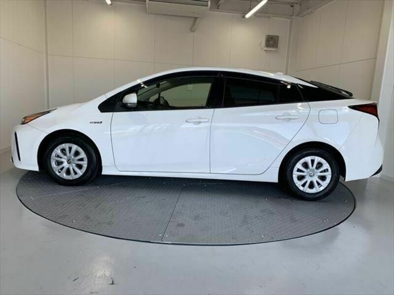 PRIUS-6