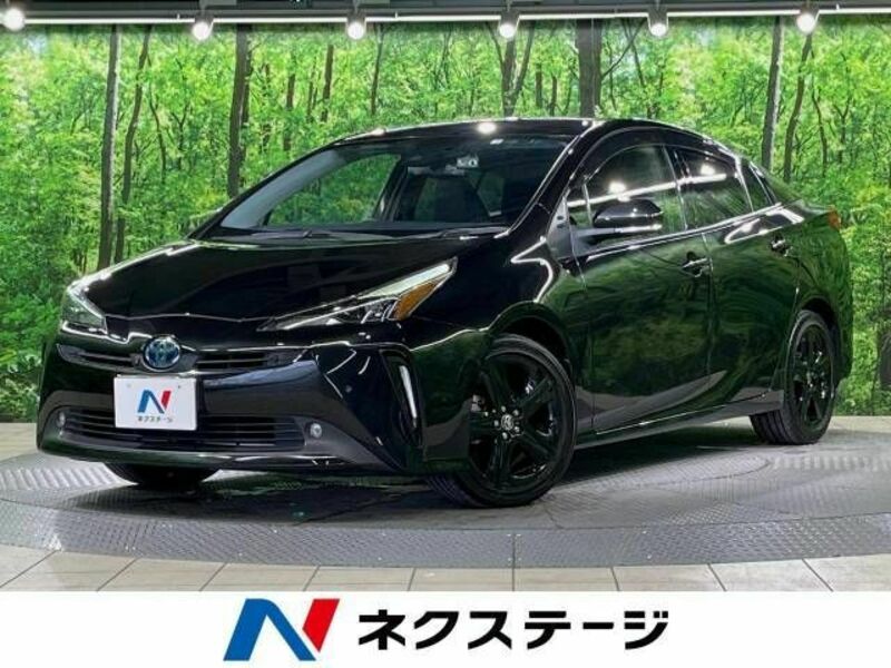 TOYOTA　PRIUS