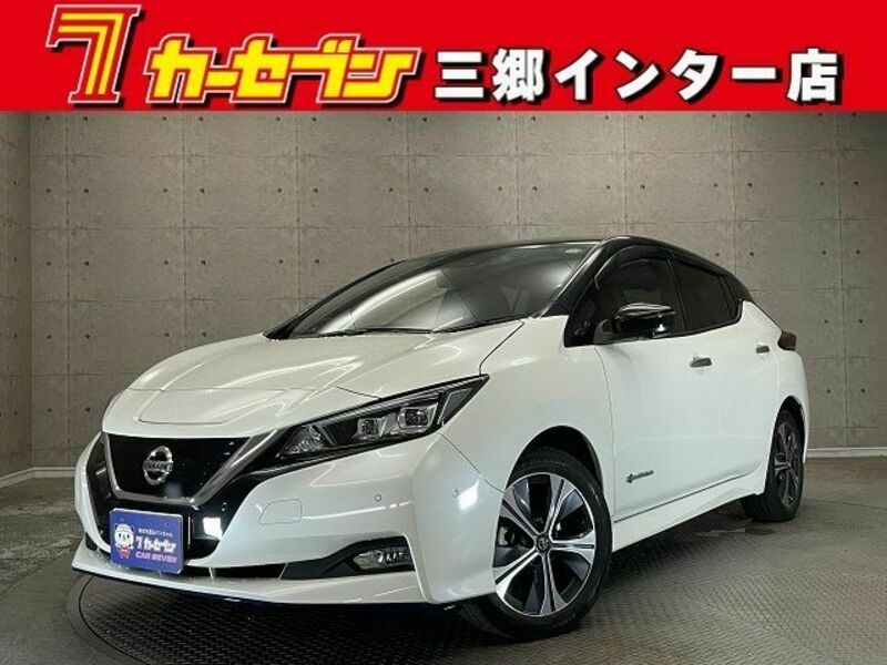 NISSAN　LEAF