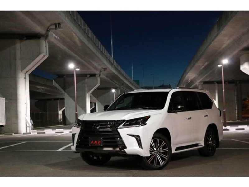 LEXUS　LX