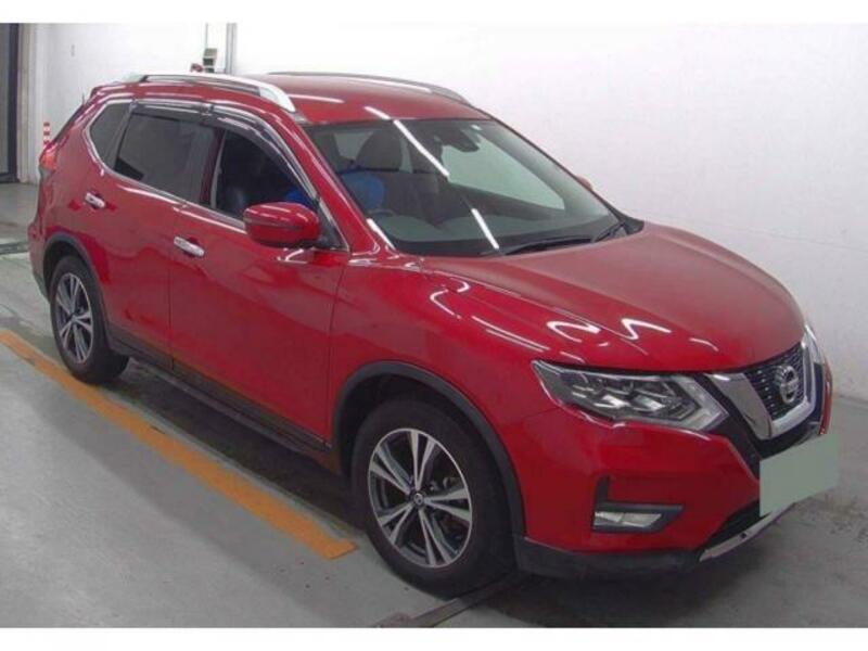 NISSAN　X-TRAIL