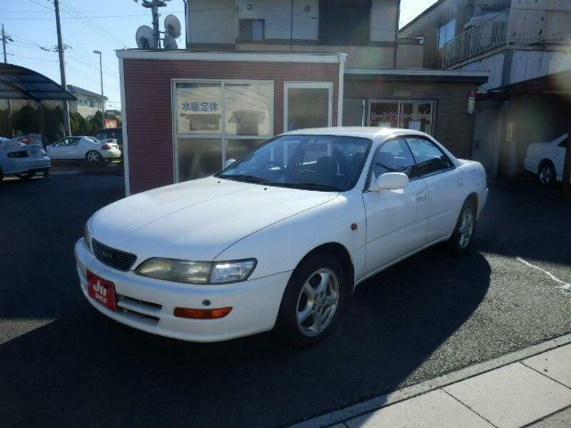 TOYOTA　CARINA ED