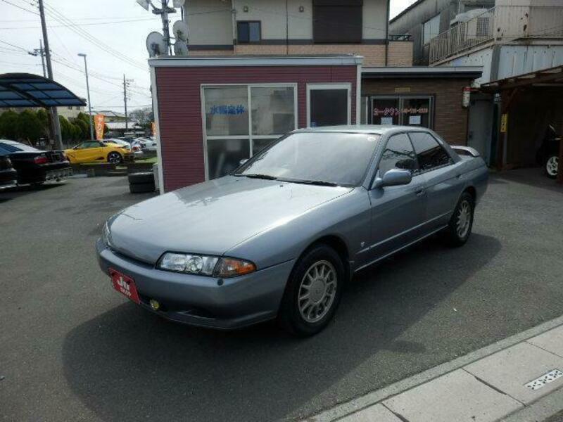 NISSAN　SKYLINE