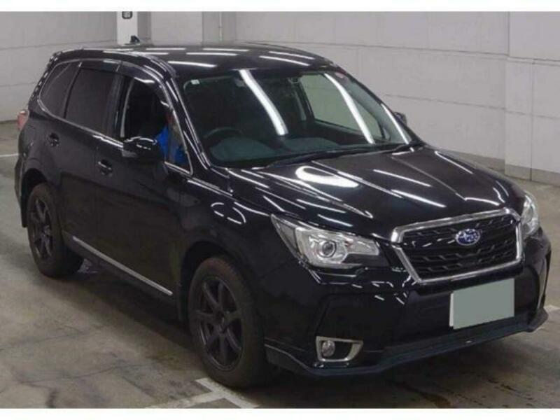 SUBARU　FORESTER