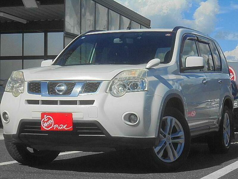 NISSAN　X-TRAIL