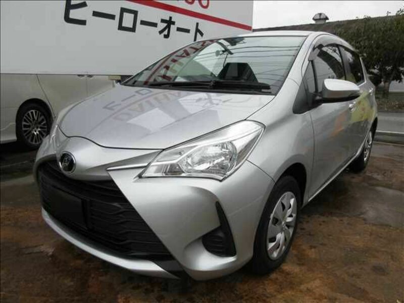 TOYOTA　VITZ