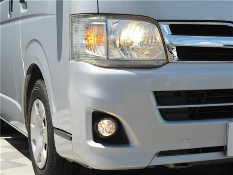 HIACE VAN-33