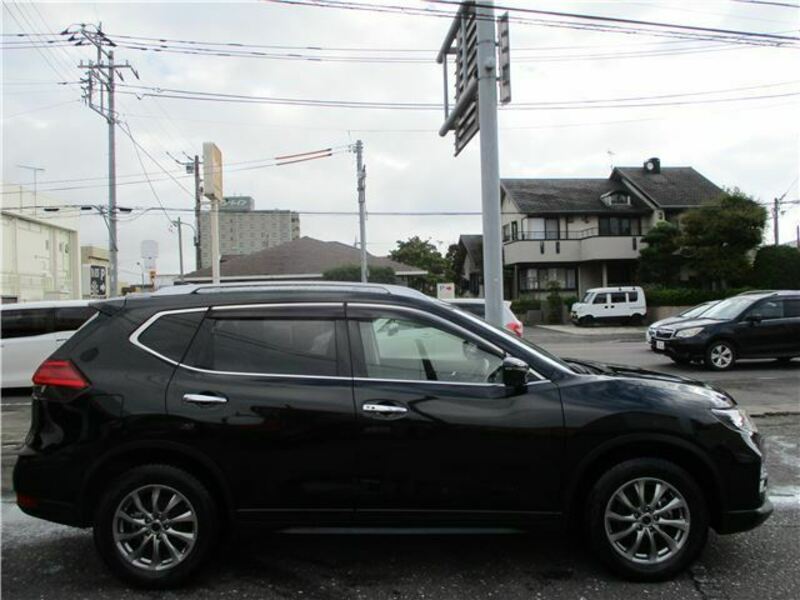 X-TRAIL-7