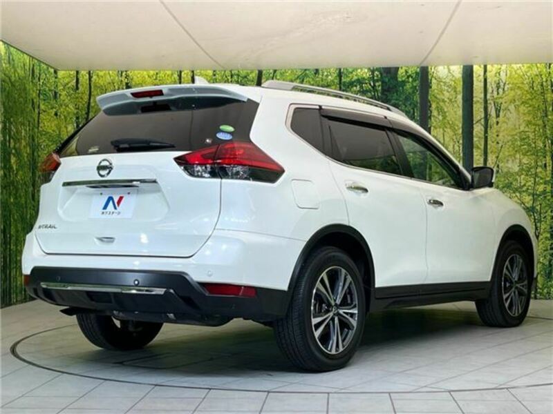 X-TRAIL-1