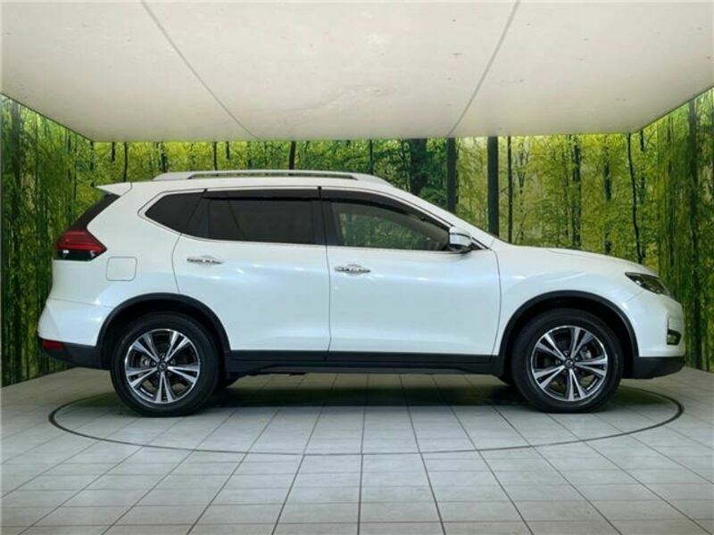 X-TRAIL-7