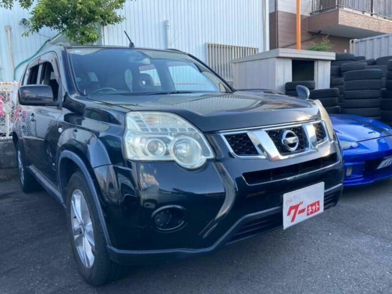 NISSAN　X-TRAIL