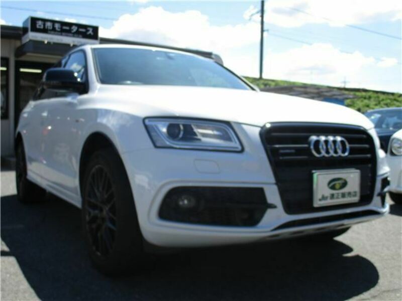 AUDI　Q5