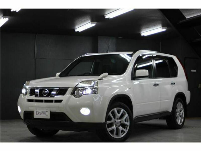 NISSAN　X-TRAIL