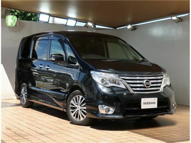 NISSAN　SERENA