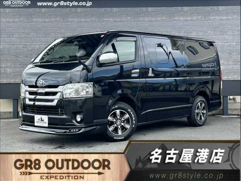 TOYOTA　HIACE VAN