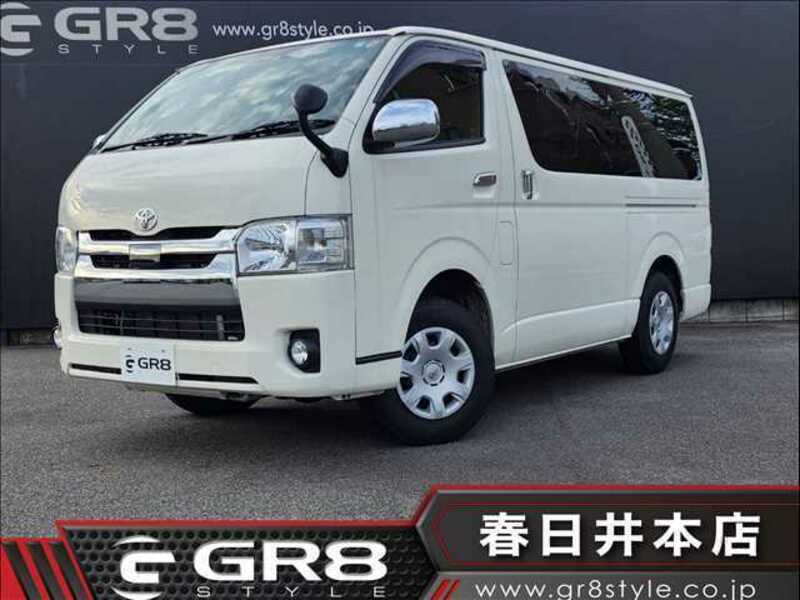 TOYOTA　HIACE VAN