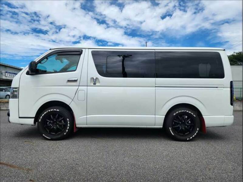 HIACE VAN-13