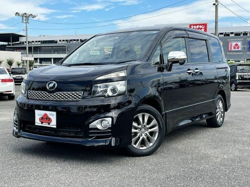 TOYOTA　VOXY