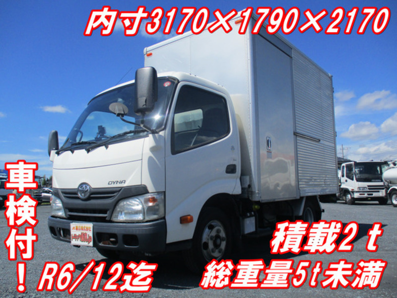 TOYOTA　DYNA