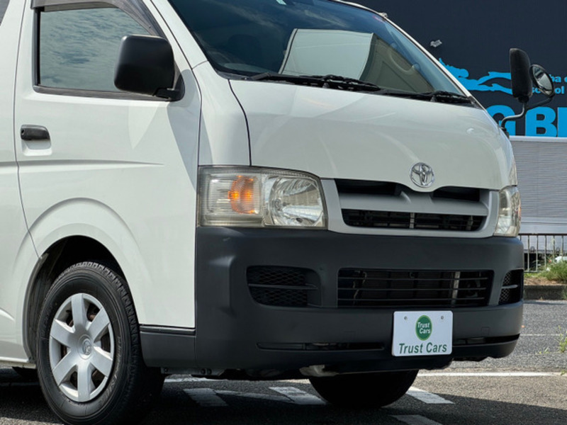 HIACE VAN-11