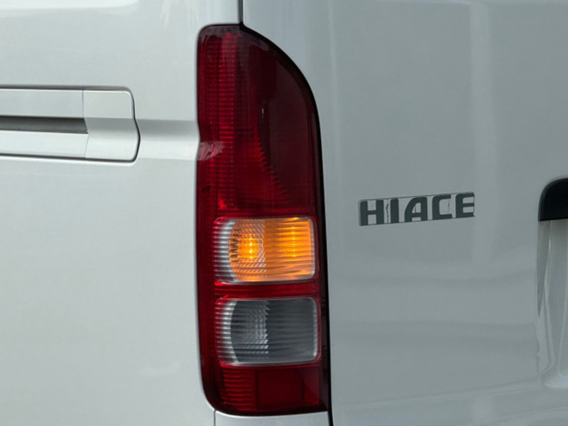 HIACE VAN-17