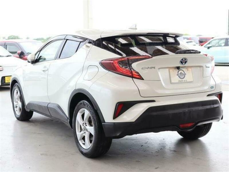 C-HR-7