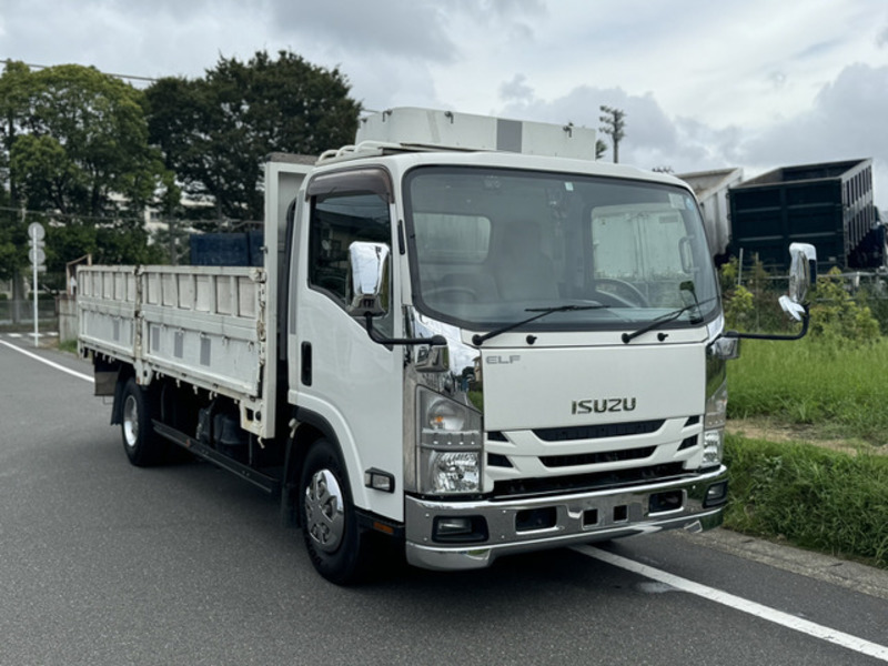 ISUZU　ELF