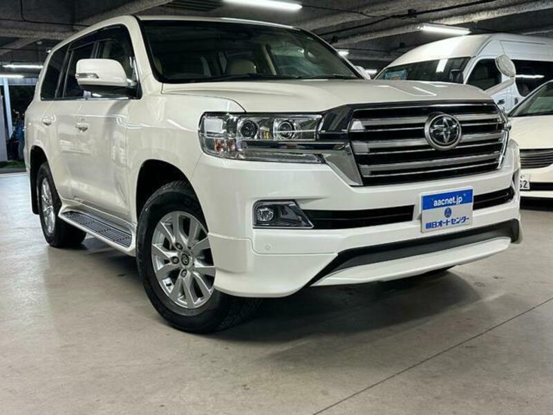 TOYOTA　LAND CRUISER