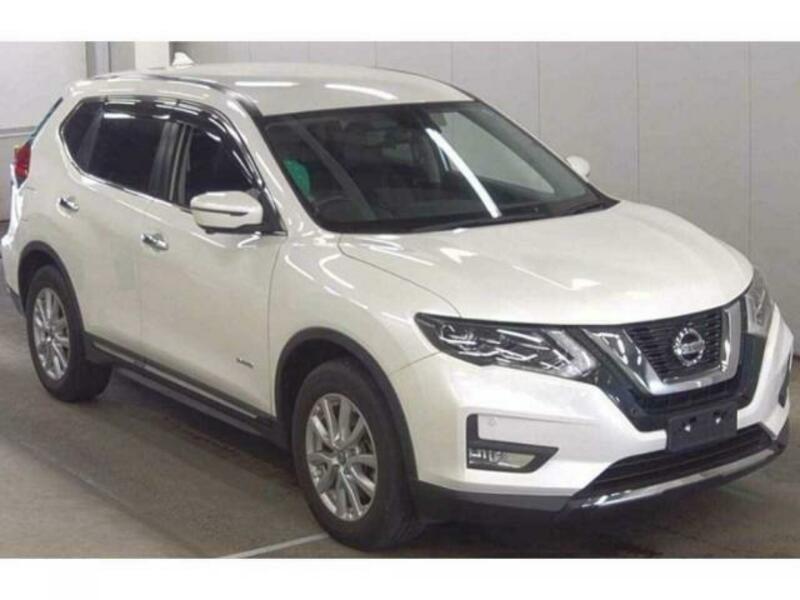 NISSAN　X-TRAIL