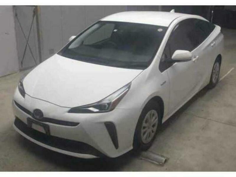 TOYOTA　PRIUS