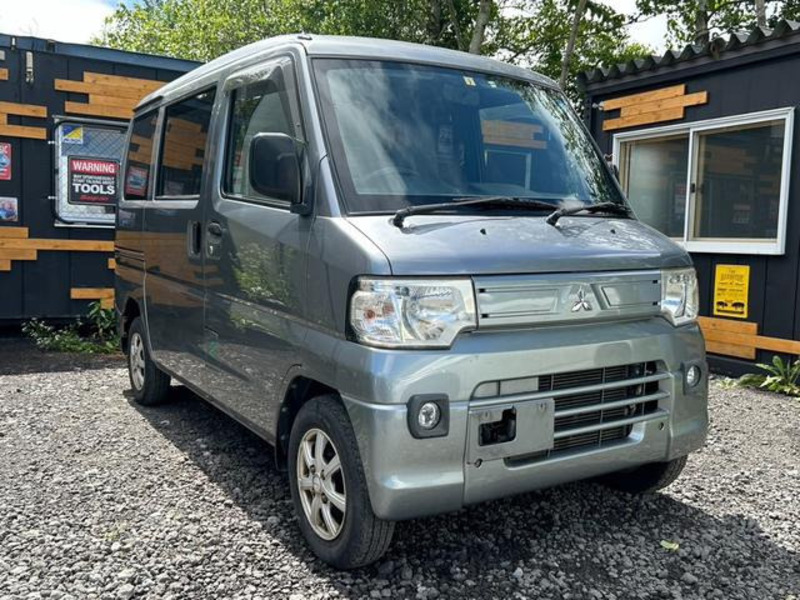 MITSUBISHI　MINICAB VAN