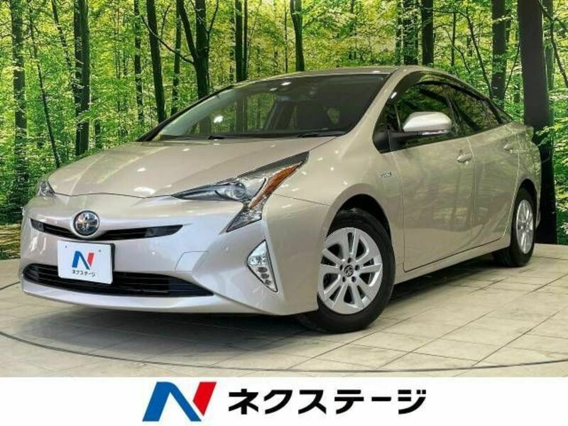 TOYOTA　PRIUS