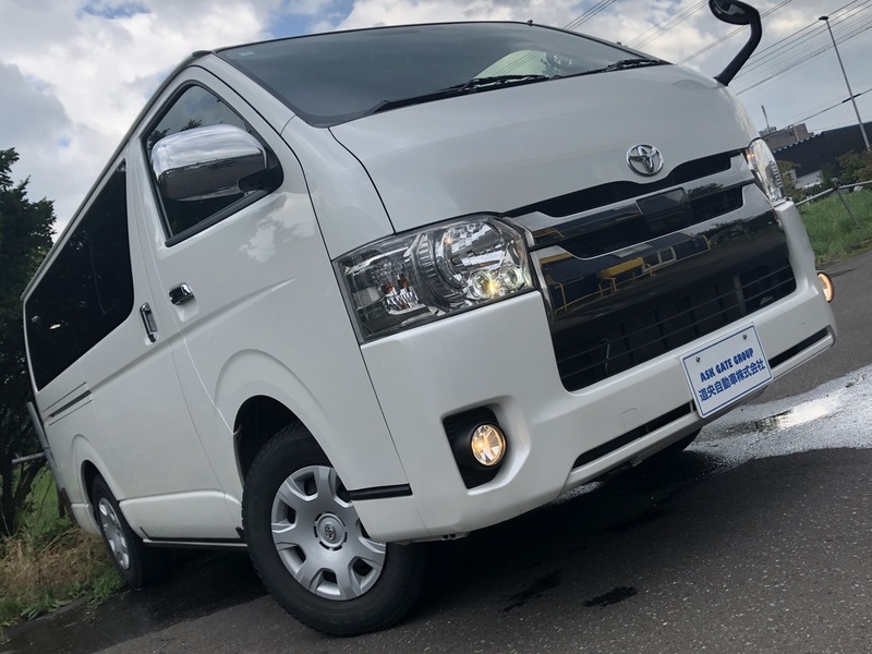 HIACE VAN-10