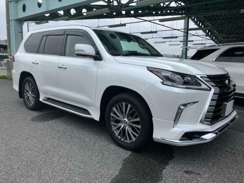 LEXUS　LX