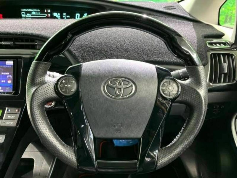 PRIUS-11