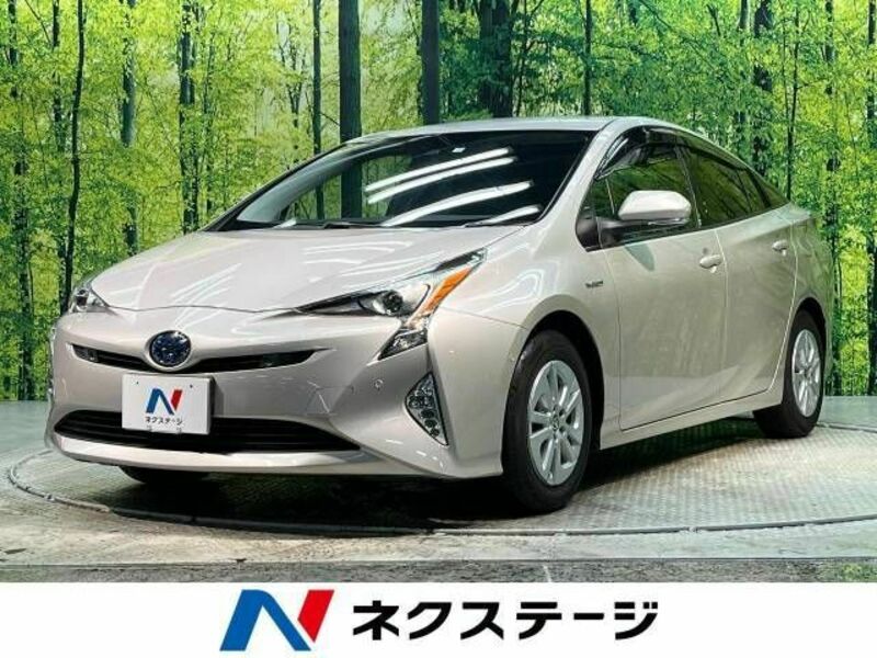 TOYOTA　PRIUS