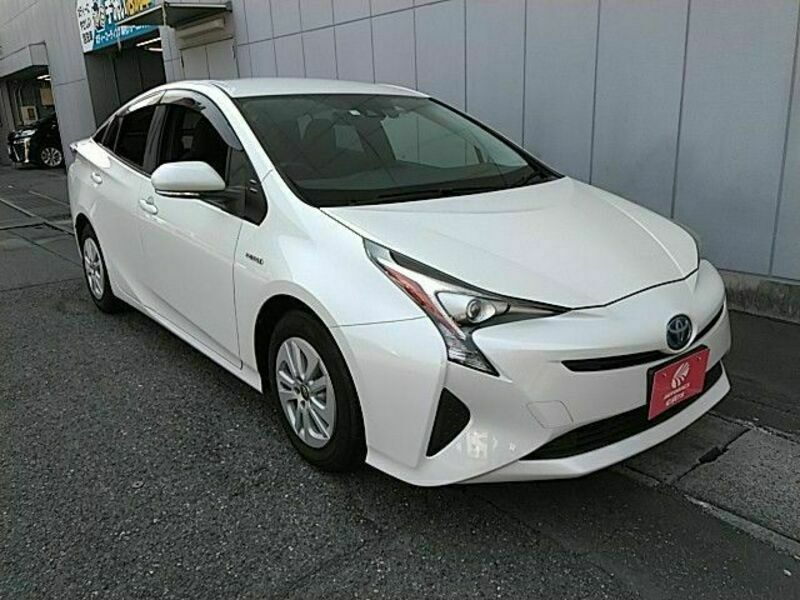 PRIUS-17