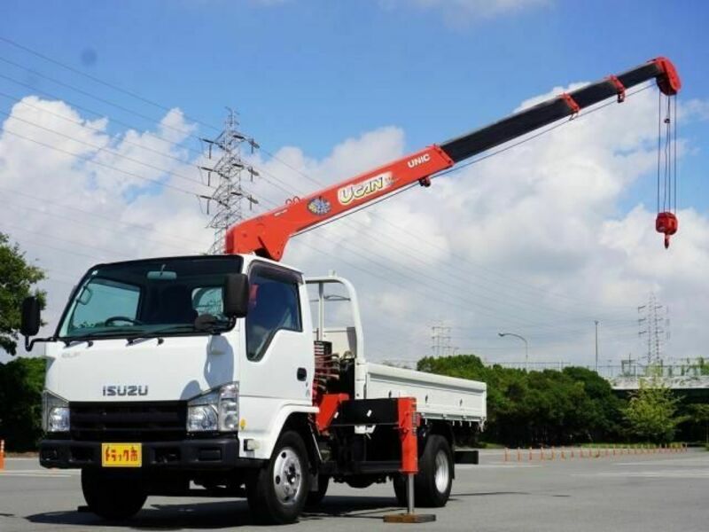 ISUZU　ELF