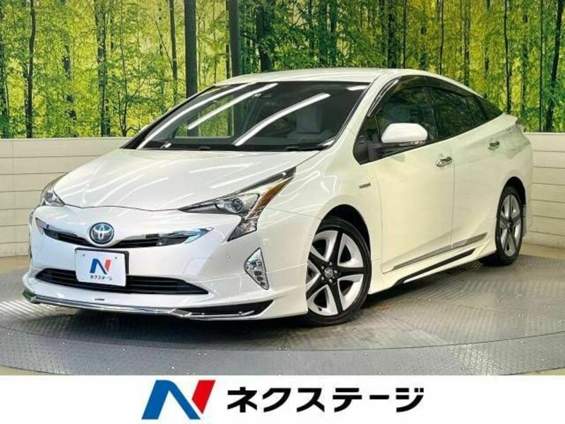 TOYOTA　PRIUS