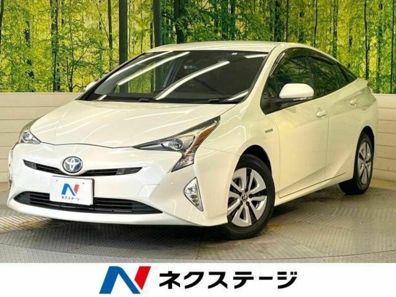 TOYOTA　PRIUS